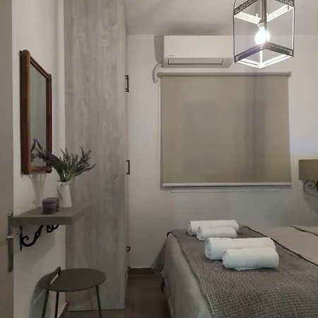 Maya Apartments, Modern And Convenient With Private Parking *