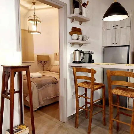 Maya Apartments, Modern And Convenient With Private Parking Apartment *
