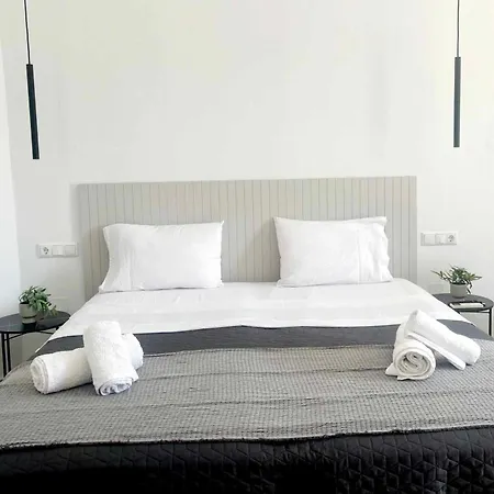 Maya Apartments, Modern And Convenient With Private Parking Apartment Skiathos Town