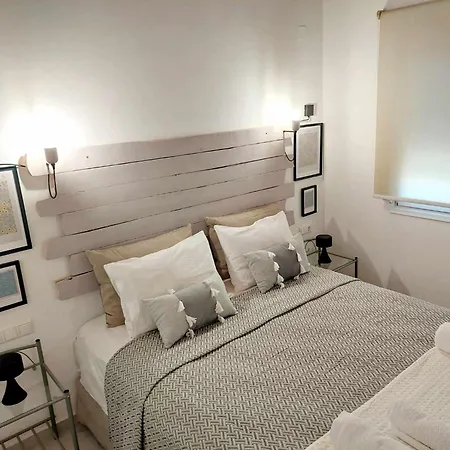Maya Apartments, Modern And Convenient With Private Parking Apartment *