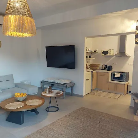 Maya Apartments, Modern And Convenient With Private Parking Skiathos Town
